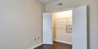 Gramercy Row Gallery 15