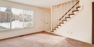 Carriage House Apartments Gallery 19