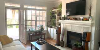 829 Ruffin Street Gallery 31