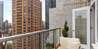 175 East 62nd Street Gallery 15