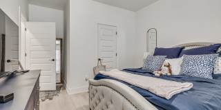 1640 North Leverett Avenue Gallery 36