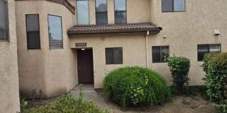 Available Now!! Delightful 2 bedroom, 2.5 bath condo!! Gallery 1