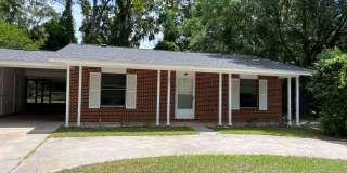 3 Bed / 2 Bath Brick Home With Yard In Town 3 Bed / 2 Bath Brick Home With Yard In Town Gallery 1