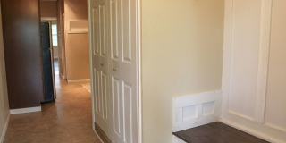 2 BEDROOM - MAHNCKE PARK Gallery 17