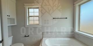 Tontitown- Single-Family Home- Popular Wellington Plan- 9 Month Lease Gallery 14