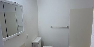 Fully Renovated 3 Bed 2.5 Bath Townhome w/ 1 Car Garage & Yard! Gallery 32