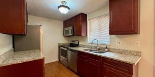 8112 PARKDALE Court Gallery 7