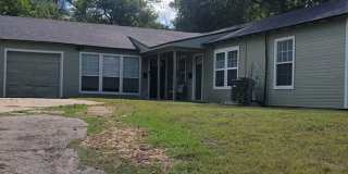 NEWLY REMODELED DUPLEX — AVAILABLE NOW! Gallery 1