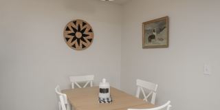 NEWLY REMODELED  FURNISHED BOTTOM FLOOR CONDO Gallery 19