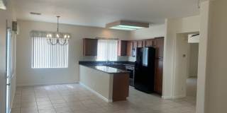 Peccole Ranch 4 Bedroom Home- LOCATION !!!! Gallery 6