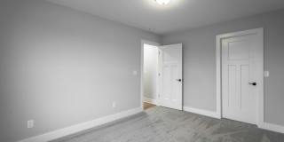 650 Ladd Avenue Gallery 25