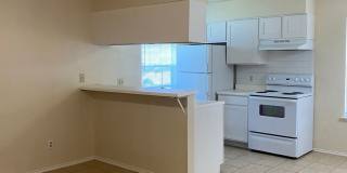 2-Bedroom Duplex in Edison Gallery 1