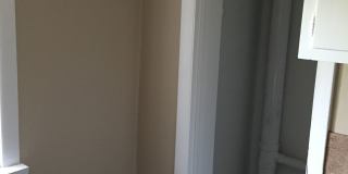Highlands 1 Bedroom 1 Bath w/ Yard and Laundry! Gallery 31
