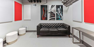 Pure Lowry Gallery 16