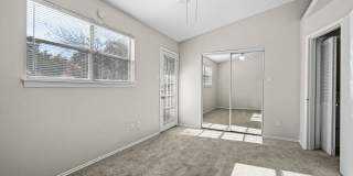 River Crossing ATX - Townhome - 2bd/2.5ba - W/D - Close to Downtown - $1395 Gallery 32