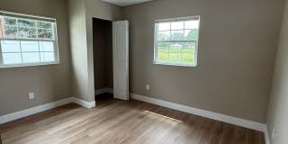 Charming 3-Bedroom 2 -bath  Home in the Mill Run Area Gallery 13