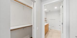 240 East Illinois St. Gallery 10