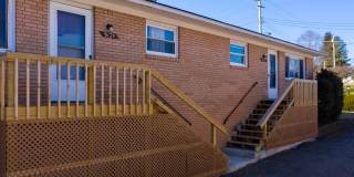 HALF DUPLEX W/ GARAGE MADISON SCHOOLS! Gallery 1