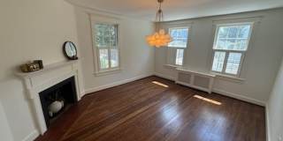*DREAM LOCATION* 6BR Completely Renovated Duplex Gallery 8
