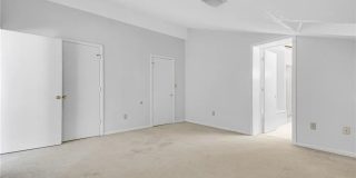 100 Kane Street Gallery 9