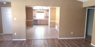 Single Story 3B/2B Home in Tuscany area. Gallery 8