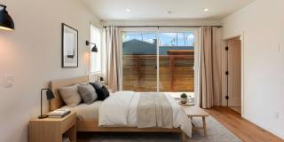 1405 N Coronado St Gallery 12