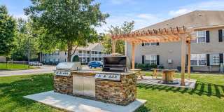 Ivy Hollow Gallery 13