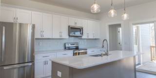 3 Beds 2.5 Baths Single-Family Urban Home Gallery 19