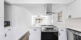 500 NE 48th Street Gallery 10