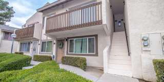 Newly Remodeled 2 Bed / 2 Bath  Upstairs Condo In Colton! Gallery 3