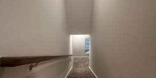 Room in 3 Bedroom Home at Memorial Pkwy Gallery 18