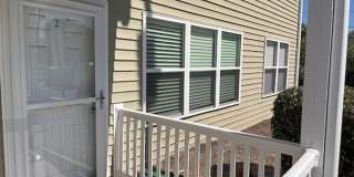 2 bedroom 2 bath condo located close to beaches, shopping and restaurants Gallery 1