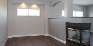 Gorgeous Three Bedroom Home in Windsor Gallery 5