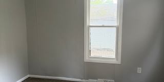1615 Rowland Ave NE Gallery 8