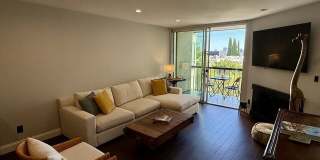 8530 Holloway Dr Gallery 2