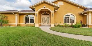 1255 SE Naples Lane Gallery 1