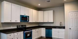 1602 N McDonald Avenue Gallery 3