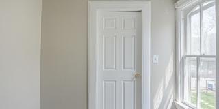 371 Cedar Street Gallery 14