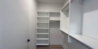 1100 West Grand Avenue Gallery 5