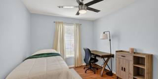 Sophisticated 3BD/2BA Furnished Single-Family Home in the Heart of Greenacres Gated Community Gallery 20