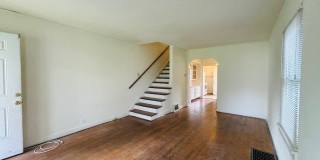 2 Bedroom 1 Bath Duplex Gallery 6