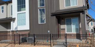 450 Millwall Circle Gallery 1