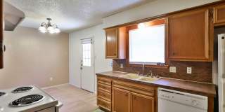 3/2/2 DUPLEX near ACU! Gallery 20