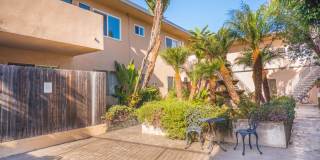 1863 10th St. Gallery 34