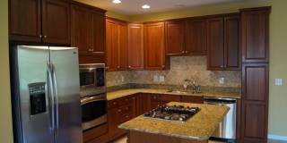 25575 AMERICA Square Gallery 13