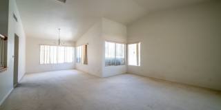 Big Pool Home/Huge Lot/3 car garage/Pets Welcome Gallery 8