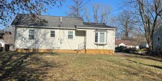 Renovated 2 Bedroom Home for Rent in Kingsport TN | Modern Kitchen Gallery 18