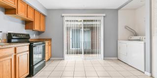 Nice clean 2 bedroom apartment Gallery 8