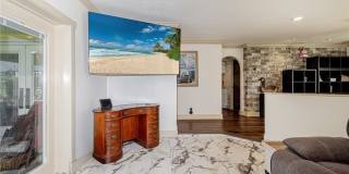 2507 LAKEVIEW Drive Gallery 8