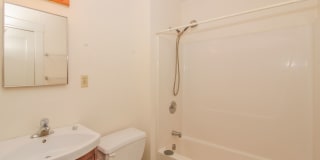 Charming home in the East Campus neighborhood Gallery 6